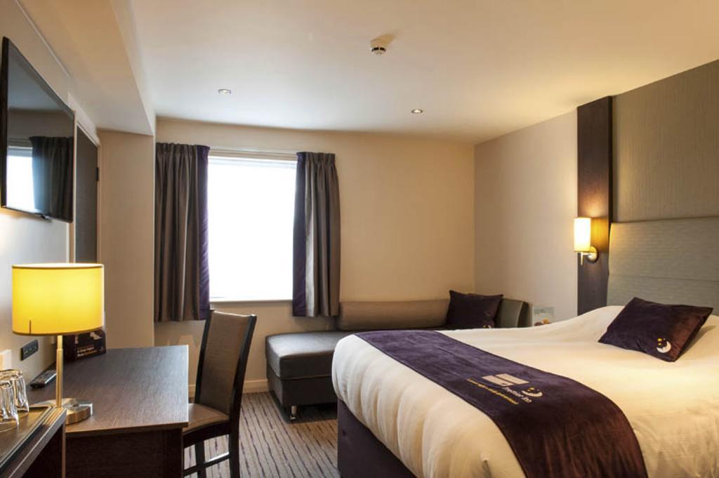 Premier Inn Falkirk - Larbert Εξωτερικό φωτογραφία