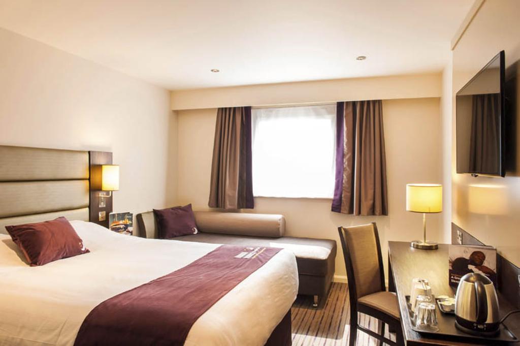 Premier Inn Falkirk - Larbert Εξωτερικό φωτογραφία