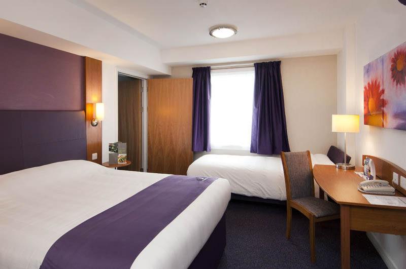 Premier Inn Falkirk - Larbert Εξωτερικό φωτογραφία